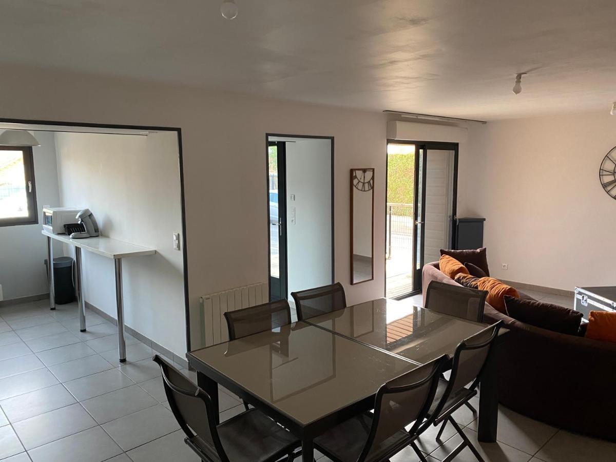 Logement Calme A La Campagne Villa Thennes ภายนอก รูปภาพ